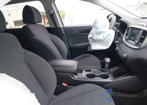 2019 Kia Sorento 2.4L L from USA, damaged, VIN 5XYPG4A33KG581727